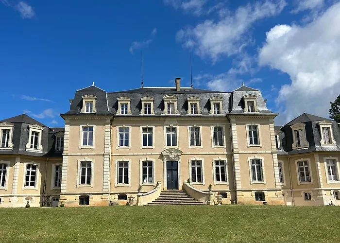 Gite Du Campagnard Du Chateau De La Bouchatte